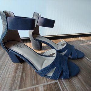 Croft & Barrow Ortholite Open Toe Sandal Navy 7.5